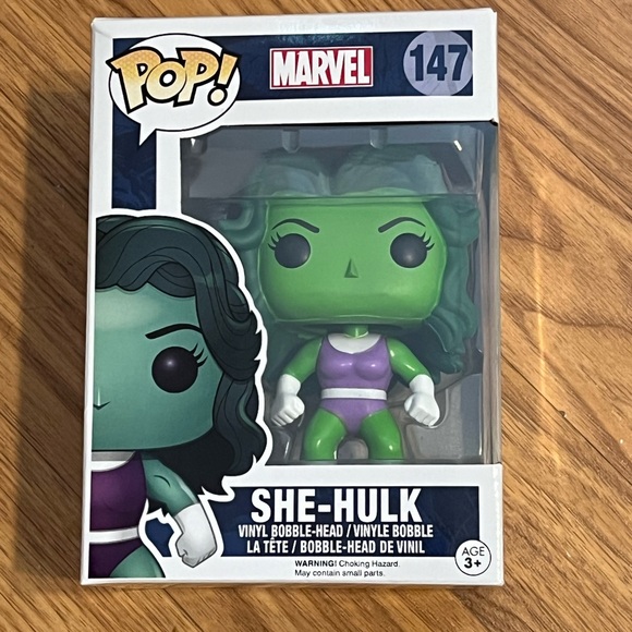 She-Hulk Funko Pop - Picture 1 of 6